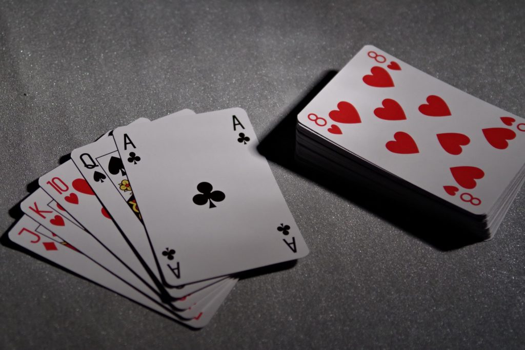 Tipps zum Beherrschen von Draw-Poker